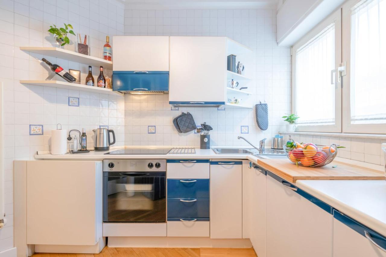 בארי Modern Apartment To Relax In The City Center מראה חיצוני תמונה